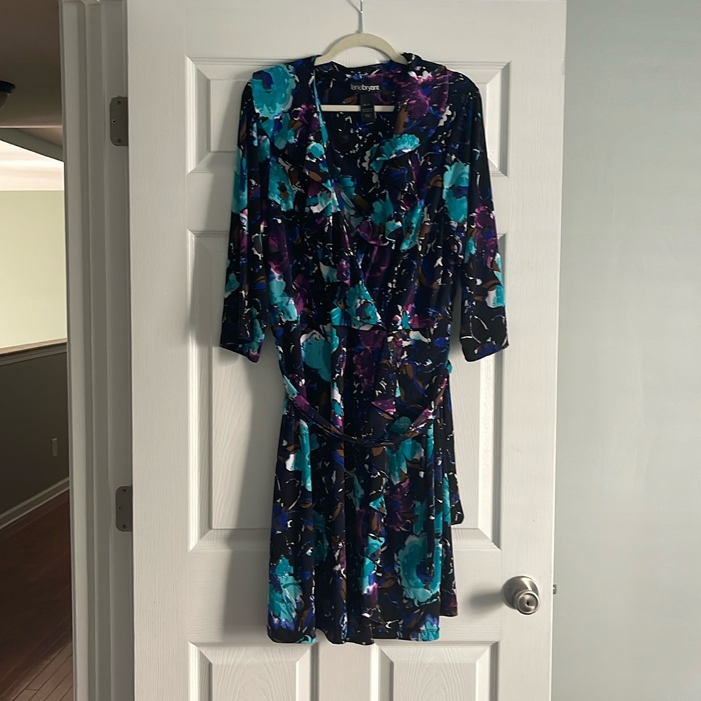 Lane Bryant abstract floral tie waist dress with cross over/wrap neckline